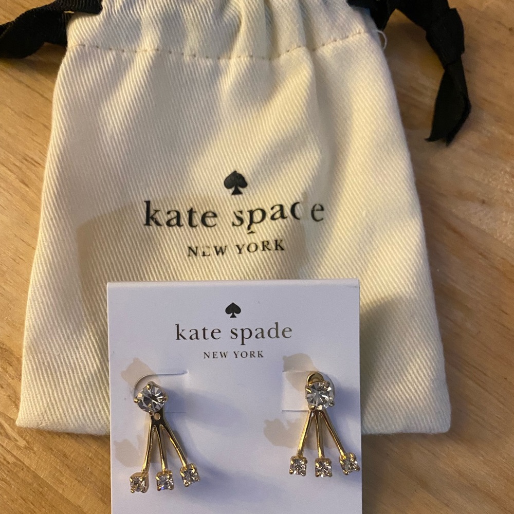 Kate Spade ♠️ gold tone earrings.